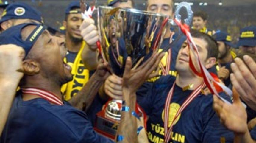 Fenerbah&ccedil;e, potada da şampiyon oldu