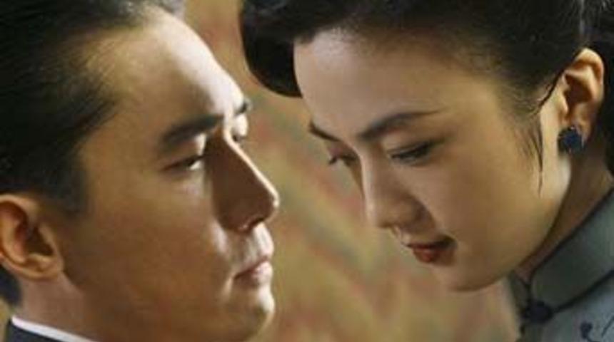 'Dikkat, Şehvet' sans&uuml;rs&uuml;z g&ouml;sterimde