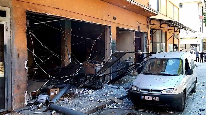 Atölyede korkutan patlama! Sokak savaş alanına döndü