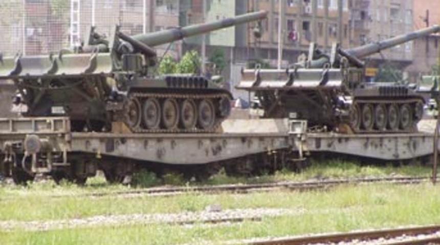 Sınırda askeri hareketlilik