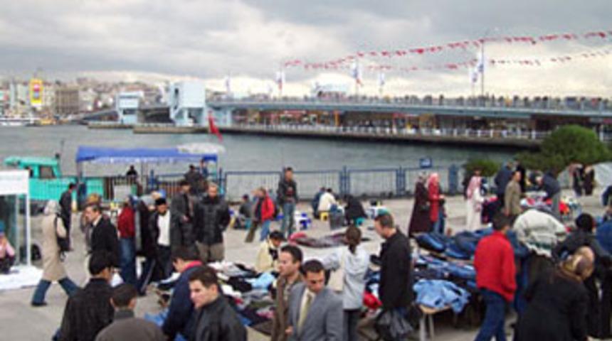 Atat&uuml;rk K&ouml;pr&uuml;s&uuml;'nde onarım &ccedil;alışması