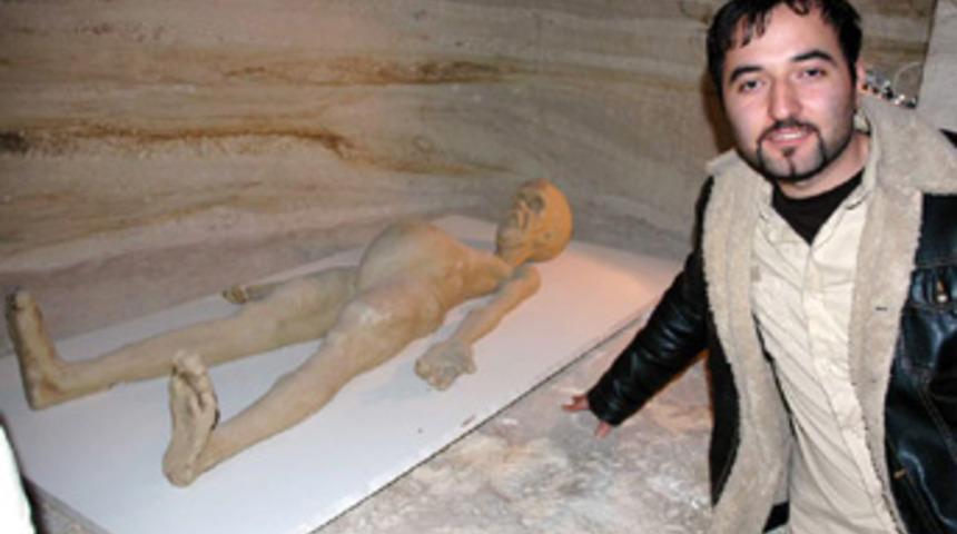 UFO m&uuml;zesine ziyaret&ccedil;i ilgisi