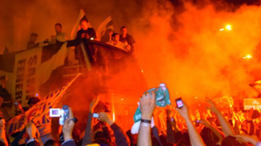 Fenerbah&ccedil;e 100. yılında ŞAMPİYON