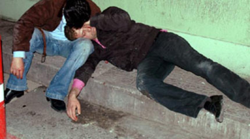 Laf atınca dayak yediler