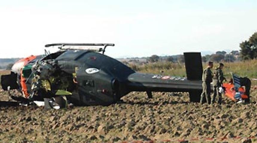 &Ccedil;anakkale'de askeri helikopter d&uuml;şt&uuml;