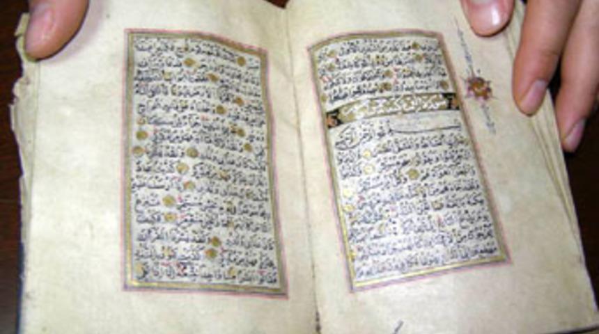 600 yıllık mushafı satmak isteyen 2 kişiye su&ccedil; &uuml;st&uuml;