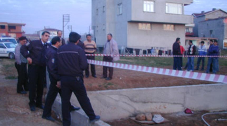 Fosseptik kuyusuna d&uuml;şen kız hayatını kaybetti