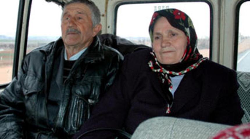 73'l&uuml;k dede 60'lık aşkını ka&ccedil;ırdı