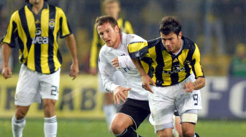 Fanatik taraftarlar Athena'ya rakip