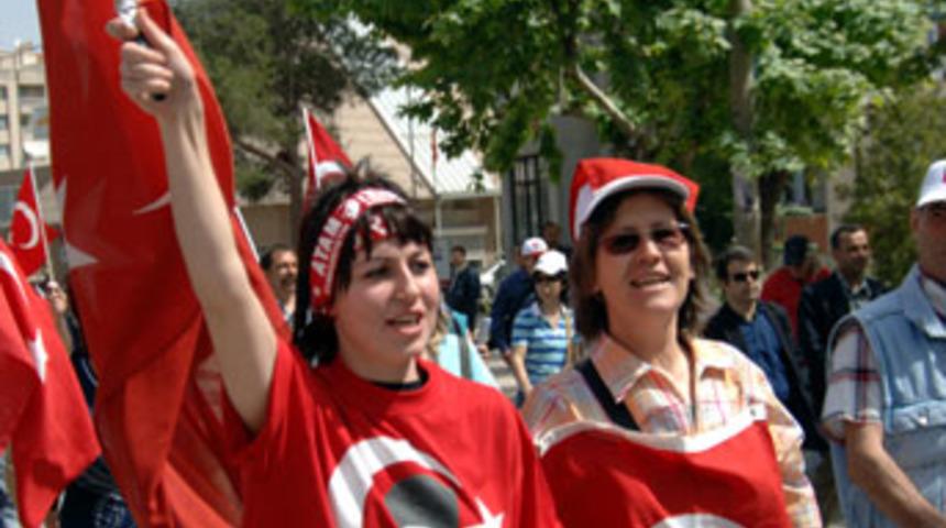 Manisa'da coşkulu "Cumhuriyet" mitingi