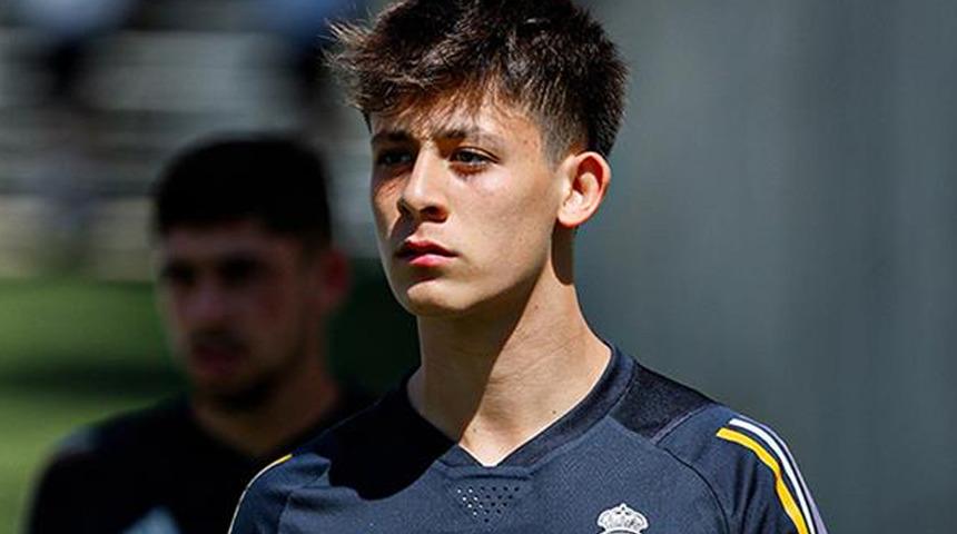 Arda Güler'in lisansı dondurulabilir! Genç oyuncu için Real Madrid'den flaş karar