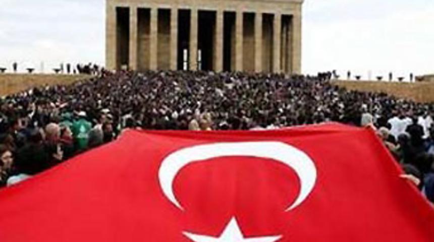 G&ouml;zler "Cumhuriyet mitingine" &ccedil;evrildi