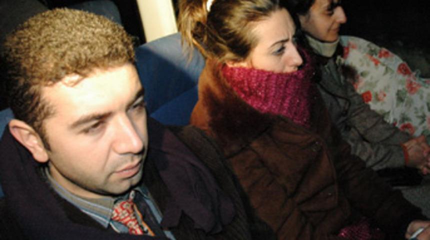 14 &ouml;ğretmen donmaktan son anda kurtarıldı