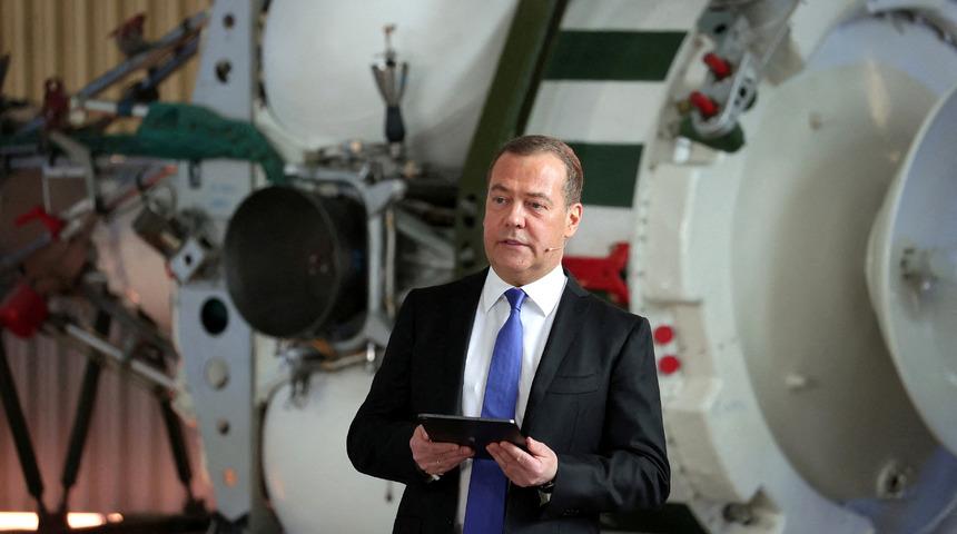 Dünyayı ayağa kaldıran gelişme! Rusya'dan flaş uyarı: Nükleer silah kullanacaklarını duyurdular...