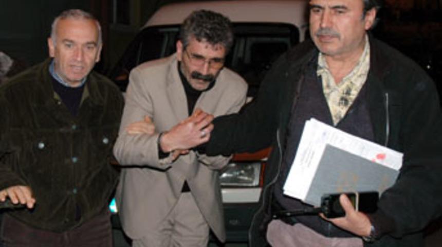 Arabulucu olacaktı katil oldu: 2 &ouml;l&uuml;