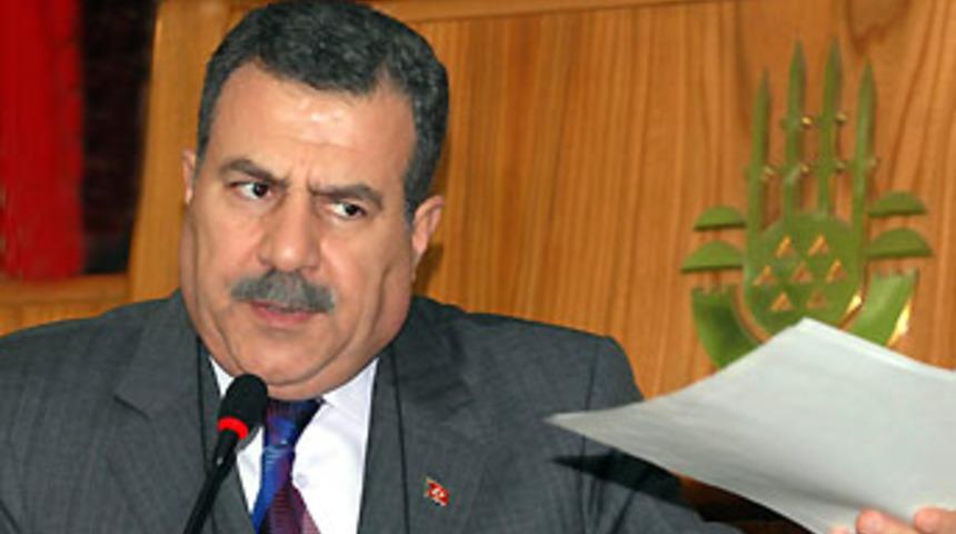 Vali, DİSK'i su&ccedil;ladı