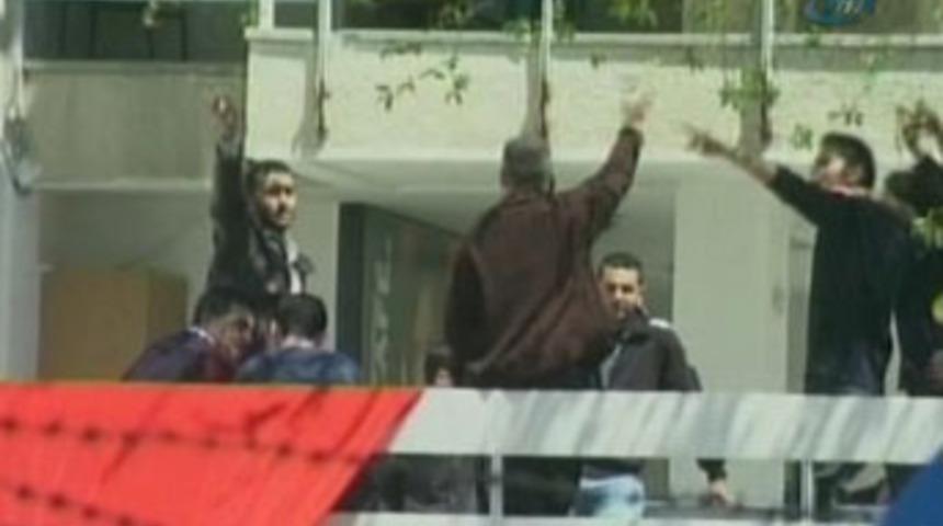 Dil Tarih Fak&uuml;ltesi'nde &ccedil;atışma