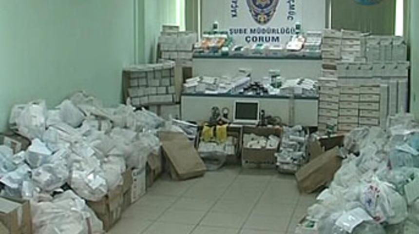 Emekli albaydan 5 milyon YTL'lik ila&ccedil; vurgunu