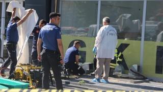 Rezidansta feci ölüm! Genç şarkıcı, 7. kattan mazgalın içine düştü