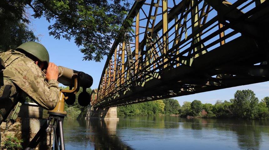 Aralarından 9'u FETÖ mensubu çıktı! Yunanistan'a geçmeye çalışırken yakalandılar