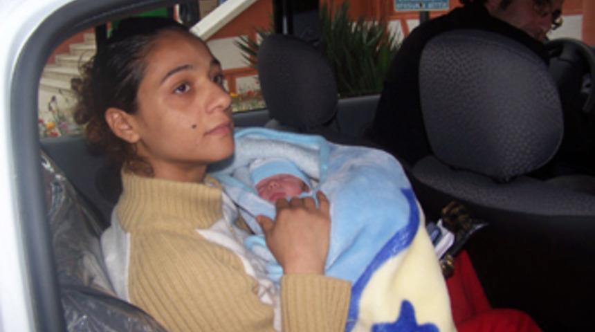 3. m&uuml;racatında &ccedil;ocuğuna n&uuml;fus c&uuml;zdanı &ccedil;ıkarabildi