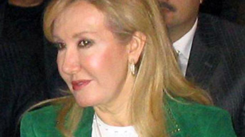 Ceyda Erem'e yurt dışı yasağı