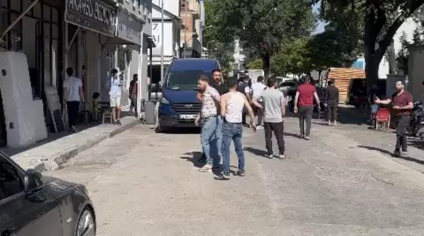 Amcasının oğlunu bıçakla yaraladı