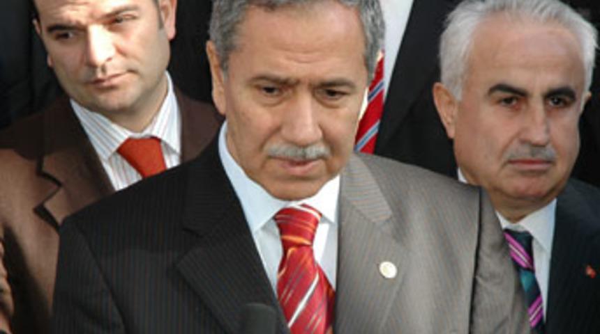 "Adaylığım konusunda rezervimi muhafaza ediyorum"