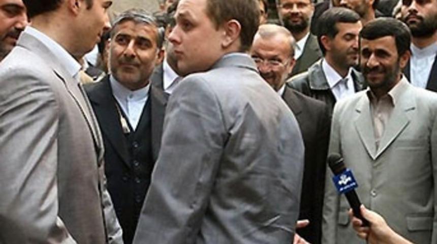 The Times: "Kost&uuml;ml&uuml; piyes"