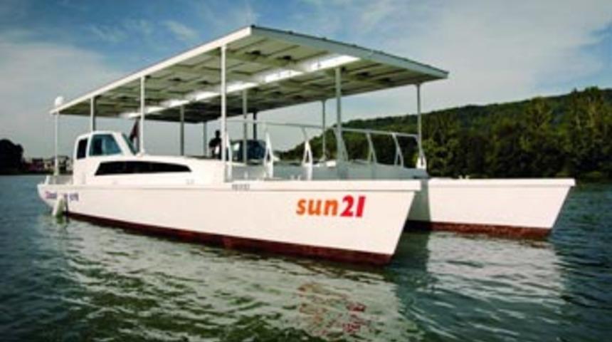 Atlantik'i g&uuml;neş enerjisiyle ge&ccedil;ti