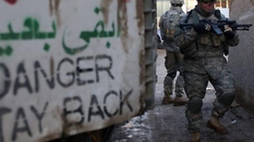 Irak'ta 2 ABD askeri &ouml;ld&uuml;r&uuml;ld&uuml;