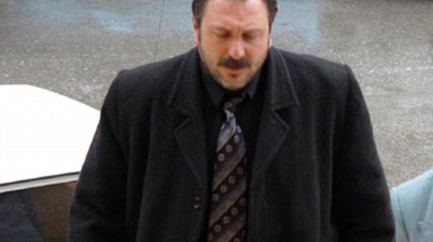 Evini satan kadın kağıt par&ccedil;asıyla dolandırıldı