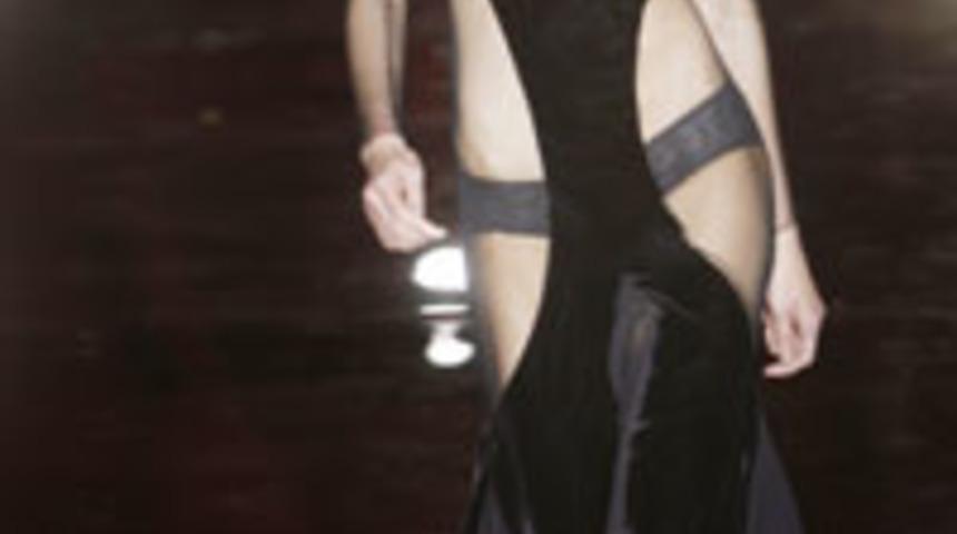 Madrid'de şiir gibi erotizm