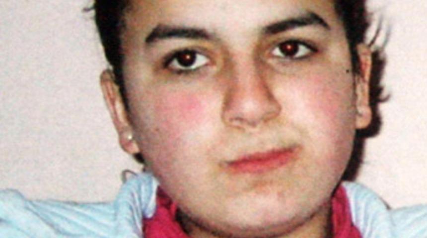 17 yerinden bı&ccedil;aklayıp, &ouml;ld&uuml;rd&uuml;ler