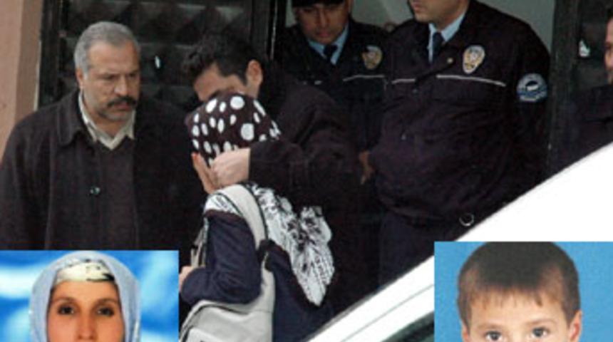 Anne ve oğluna korkun&ccedil; infaz