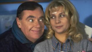 Bizimkiler'in Dunkof'u ve Dilek'i yıllar sonra bir arada! Son halleri olay oldu Başlama yine öpeceğim diye