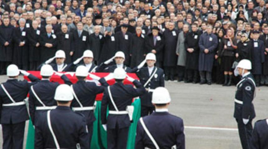 Taşar ve B&uuml;y&uuml;kcengiz'in &ouml;l&uuml;m&uuml; TBMM'de