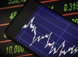 SPK'den sosyal medya üzerinden hisse pazarlayanlara ve yatırımcılara uyarı!