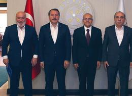 Memur ve emekliler için kritik viraj! Gözlerin çevrildiği toplantıya saatler kala teklif Şimşek'e iletildi