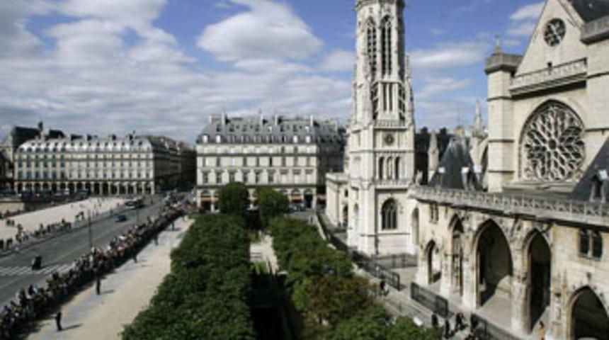 &Uuml;nl&uuml;lerin tercihi "Şatoda d&uuml;ğ&uuml;n"