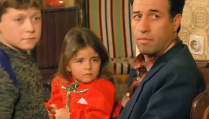 Yeşilçam’ın unutulmaz filmi Şendul Şaban’daki küçük kız bakın kimmiş! Kemal Sunal’a benzerliği dikkat çekiyordu! Meğer o kız…