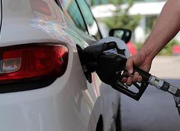 Araç sahipleri dikkat! Akaryakıt fiyatları yeniden değişiyor! Motorine zam geldi, sırada LPG var...