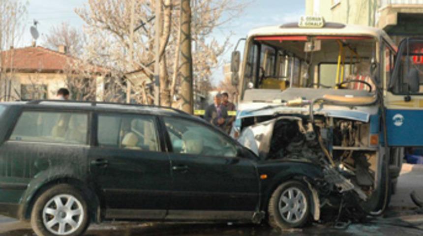 Silahlı s&uuml;r&uuml;c&uuml; dehşet sa&ccedil;tı