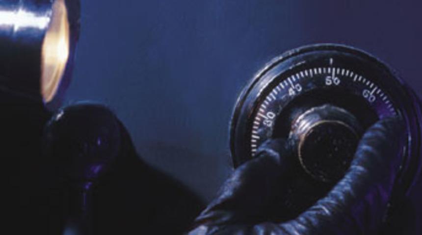 ''Usta hırsız'' barın pisuvarını &ccedil;aldı