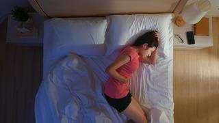Gece mide ağrısı nedenleri nelerdir? Gece mide ağrısı ile uyanmak neden olur?	