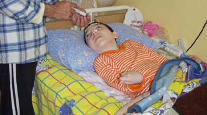 12 yaşındaki Serkan 14 bayramdır bitkisel hayatta