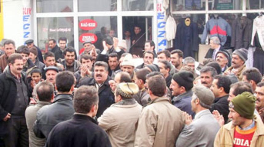 Kaymakama "işe ge&ccedil; geliyorsun" tepkisi