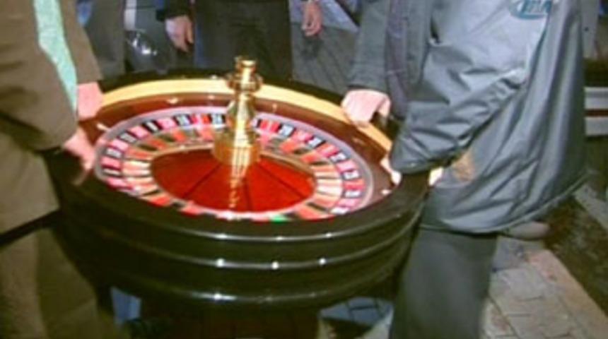 Dalmaz Center'a kumar baskını