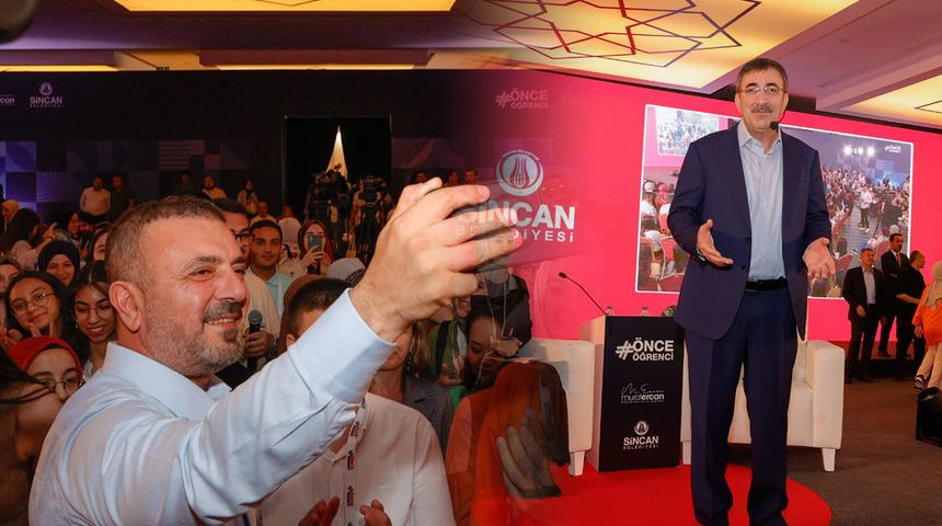 Bakanlar, Sincan'da üniversite adaylarına tercih desteği verdi