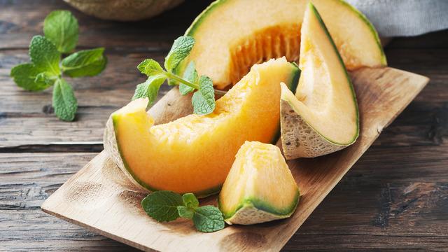 Kavun kilo aldırır mı? 1 tam kavun kaç kalori?